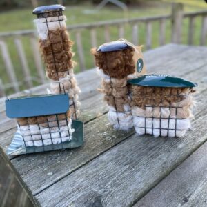 Bird nesting feeders